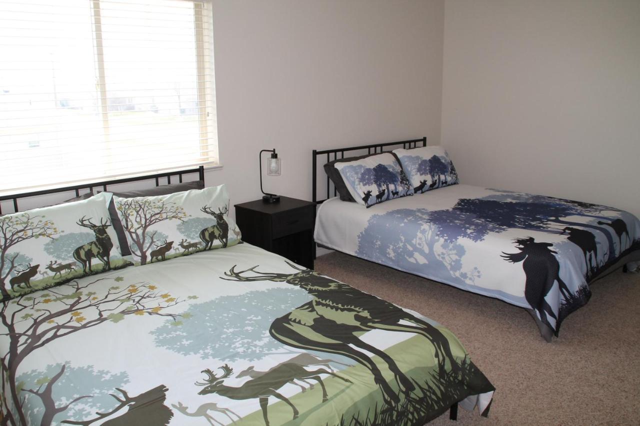 3 Queen Beds, 1 Twin Bed, 2 Rooms, 1 And A Half Bath, Self Check-In, Flexcation Equipped Idaho Falls Eksteriør bilde