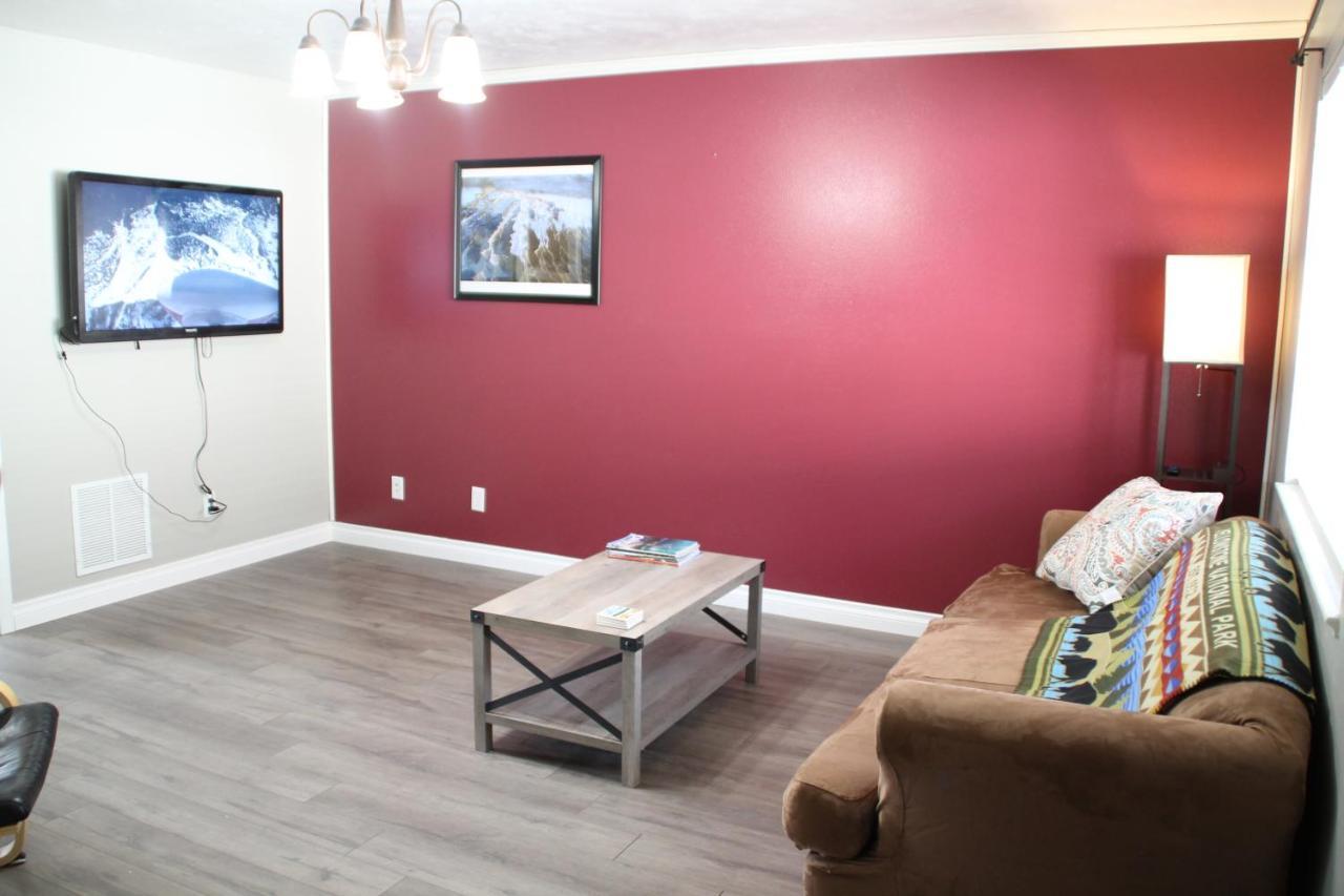 3 Queen Beds, 1 Twin Bed, 2 Rooms, 1 And A Half Bath, Self Check-In, Flexcation Equipped Idaho Falls Eksteriør bilde